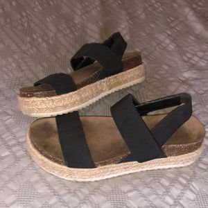 Steve Madden platform sandals